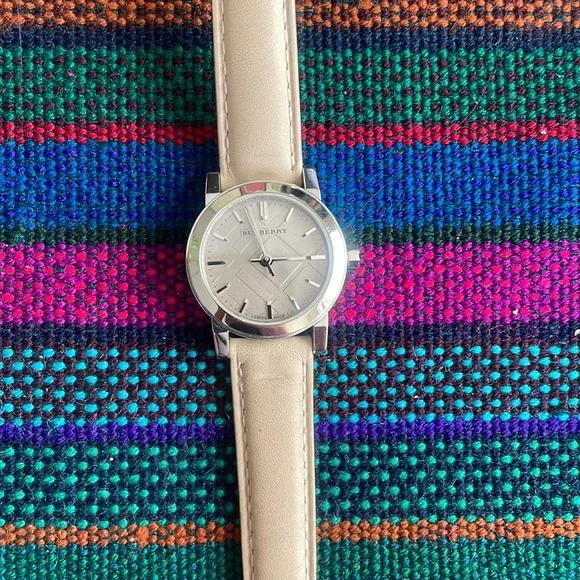 Burberry | Accessories | Burberry Beige And Silver Womens  display picture 1
